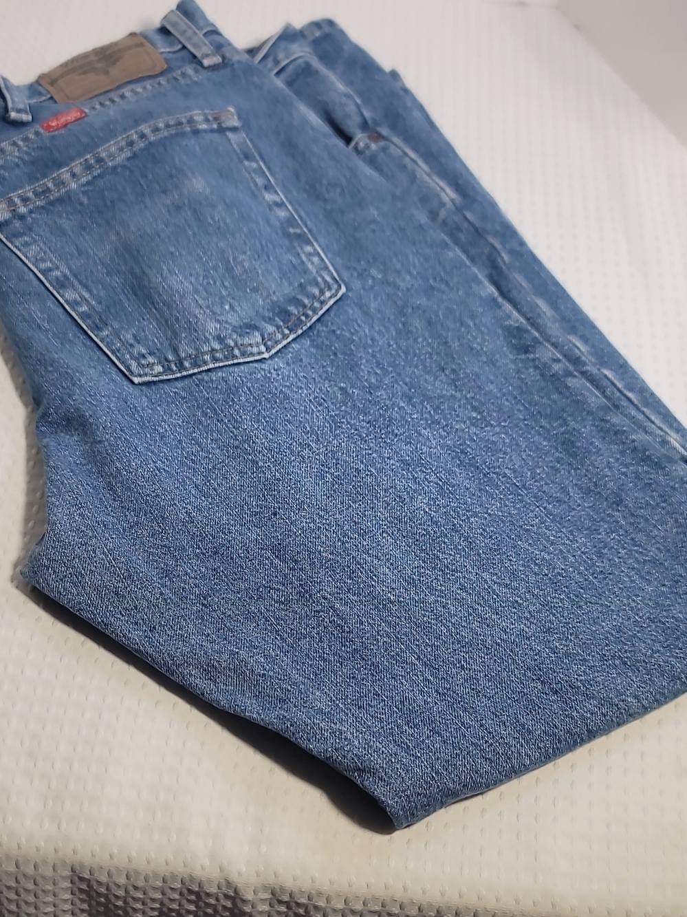 Wrangler Men's Relaxed Fit Jeans in Blue Denim